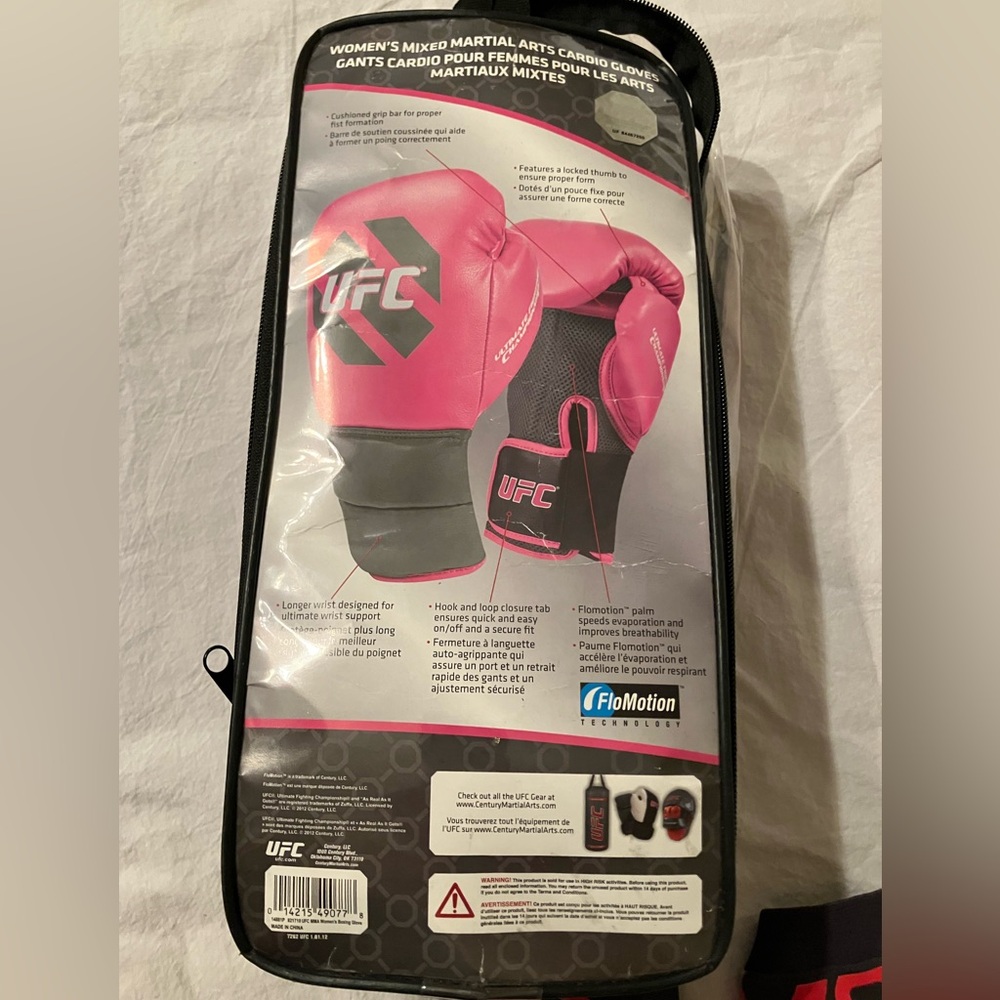 UFC Women's Pink MMA cardio gloves - Picture 9 of 12